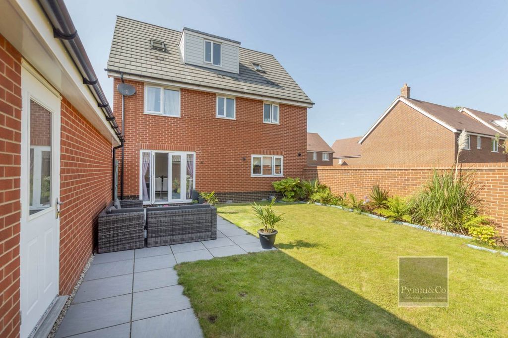 Property photo 1 of 16