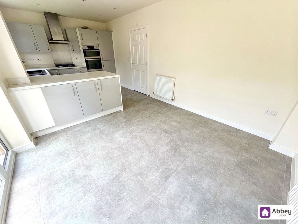 Property photo 1 of 20 Kitchen/Diner