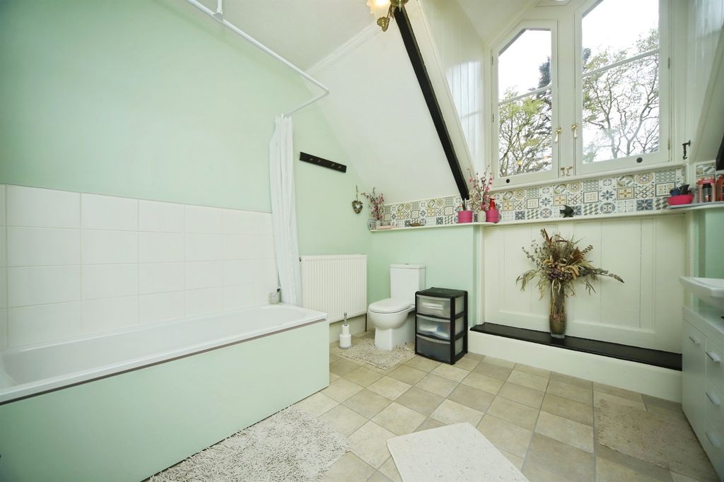 Additional image 12 of 2 bed flat for saleAbbotsfield, Wiveliscombe, Taunton TA4