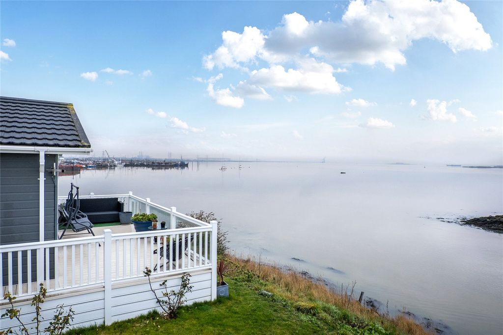 Property photo 1 of 19 Picture No. 27