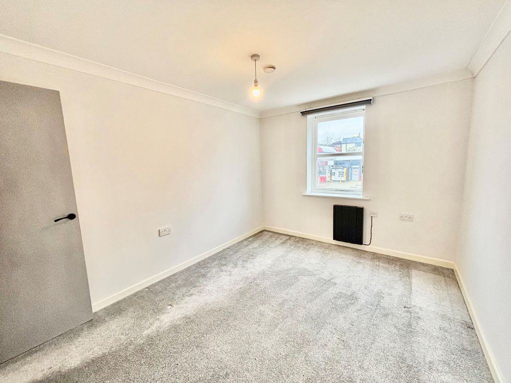 Property photo 3 of 8 Bedroom 2