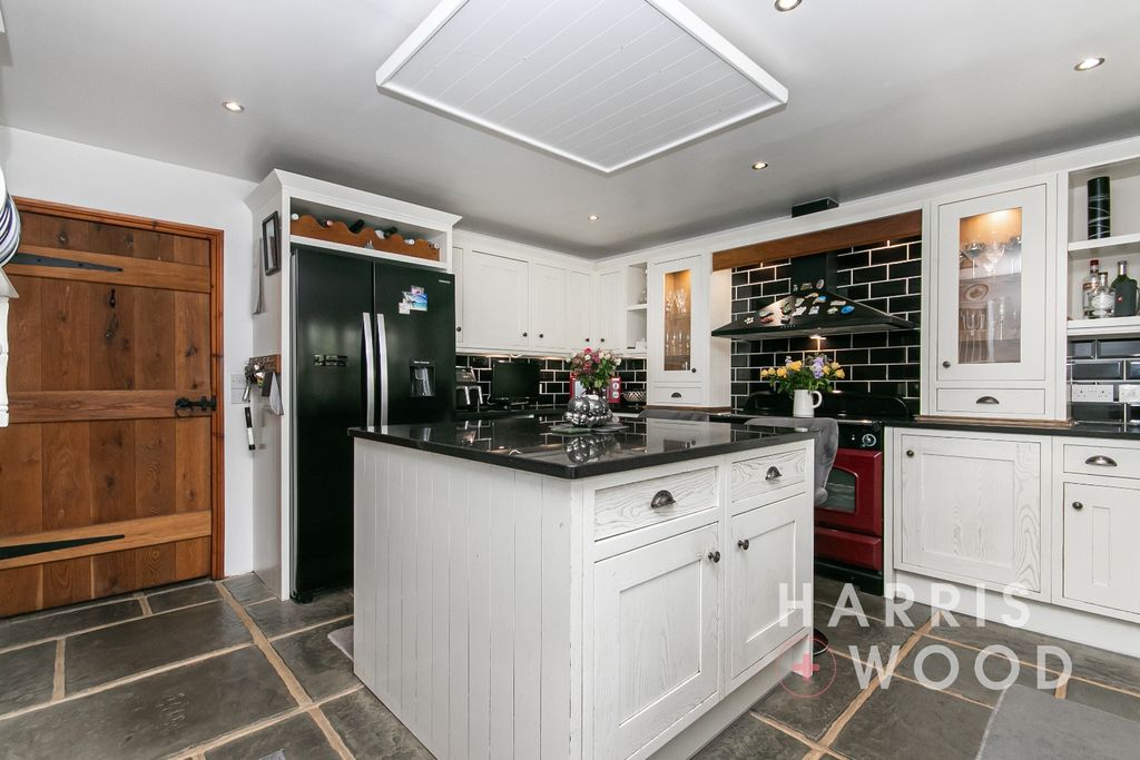 Property photo 3 of 35 4149747