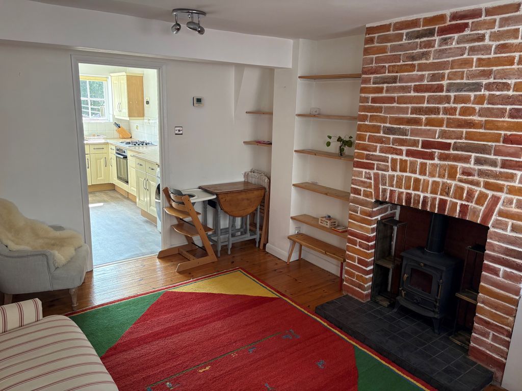 Property photo 2 of 8