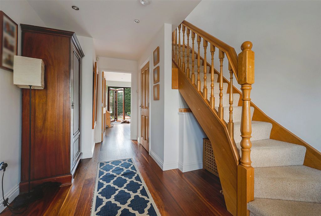 Property photo 2 of 22 Entrance