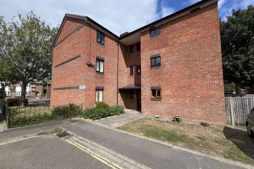 Property photo 1 of 18
