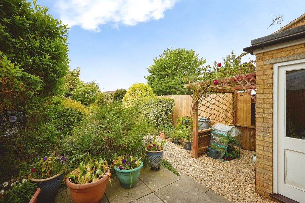 Property photo 2 of 14
