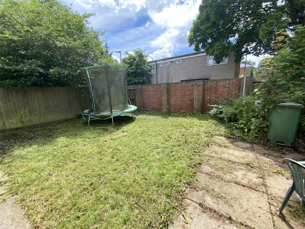 Property photo 3 of 8 Picture No. 06