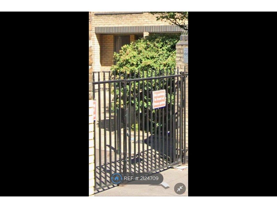 Property photo 3 of 14 Secure Gated Property