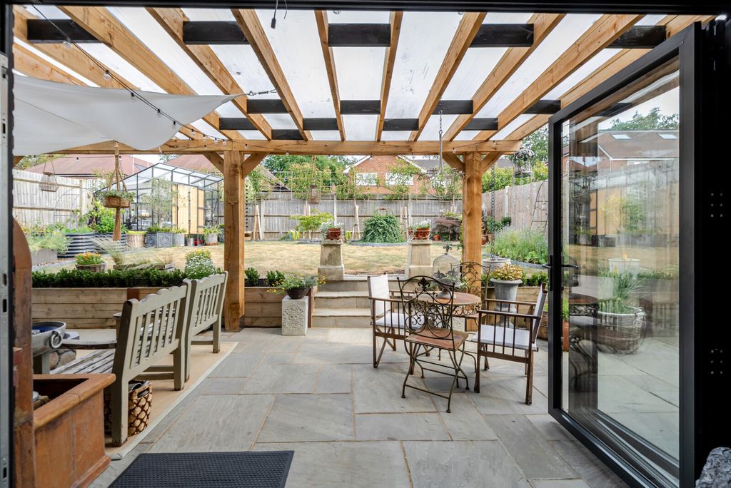 Property photo 3 of 21 1493138-5-6A4Fcd7...