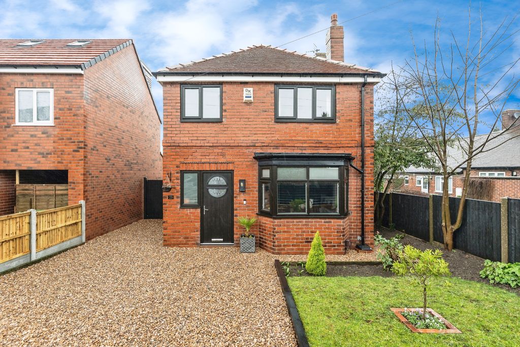 Property photo 1 of 19 Front Garden