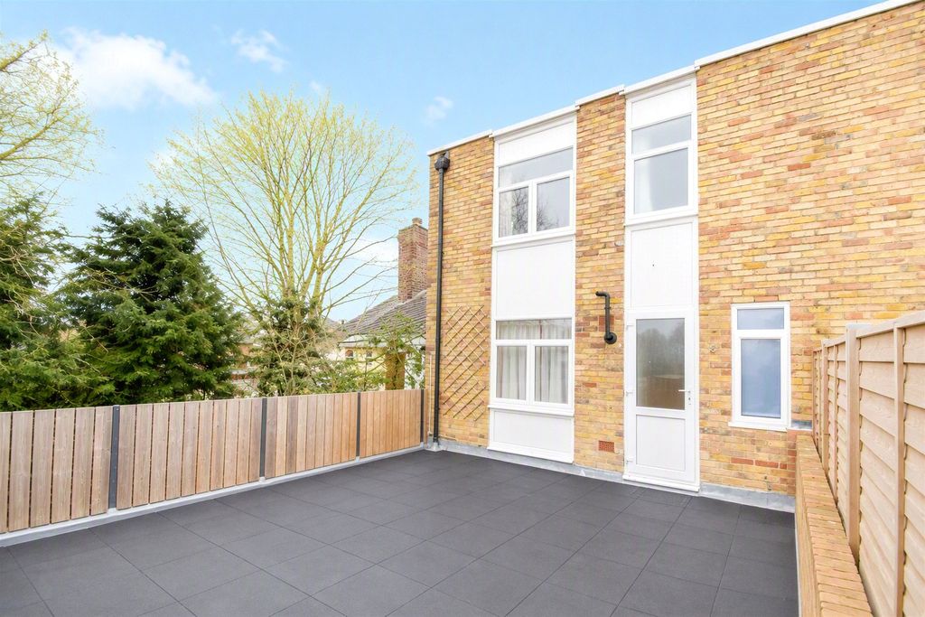 Property photo 1 of 9 Picture No. 19
