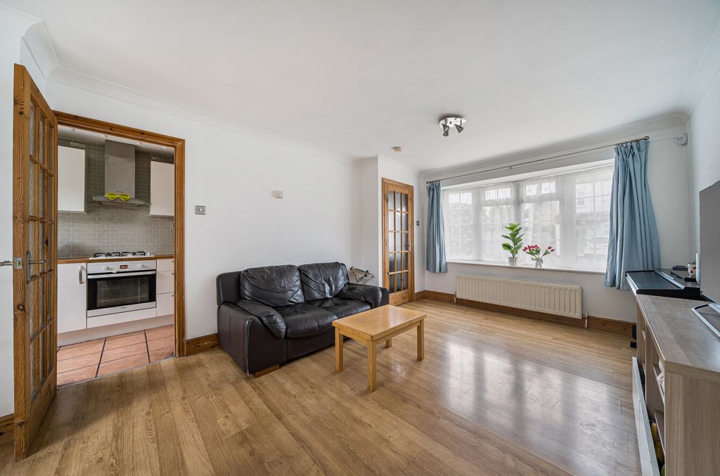 Property photo 3 of 20 1423675-9-69Aaddb...