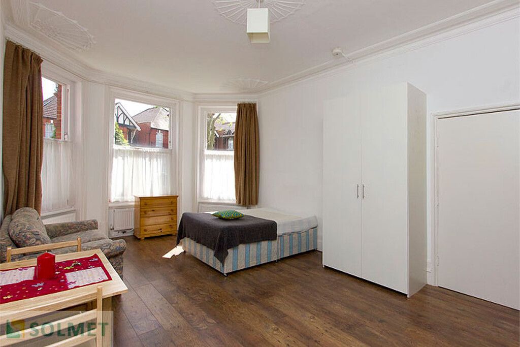 Property photo 1 of 6 1