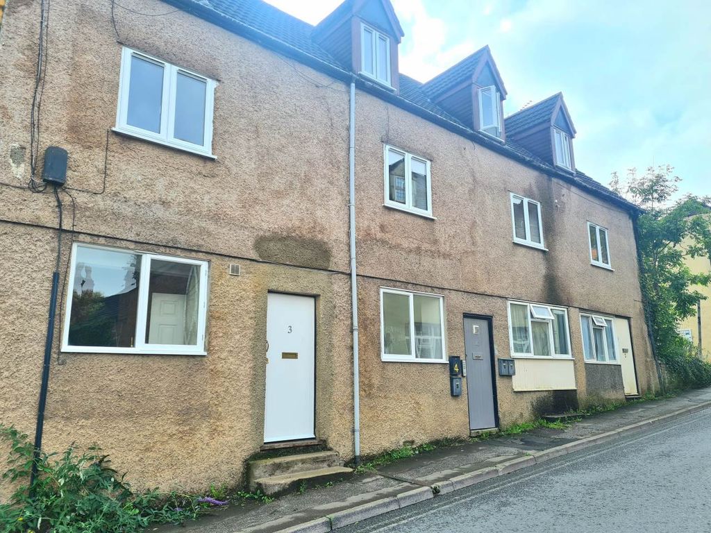 Property photo 1 of 7 Flat 3 Front 2