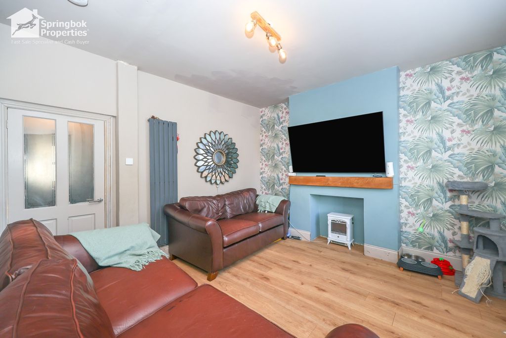 Property photo 2 of 11 Image 2