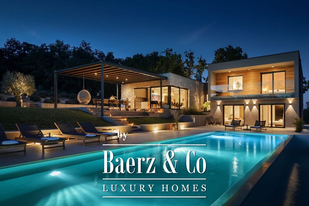 Property photo 3 of 31