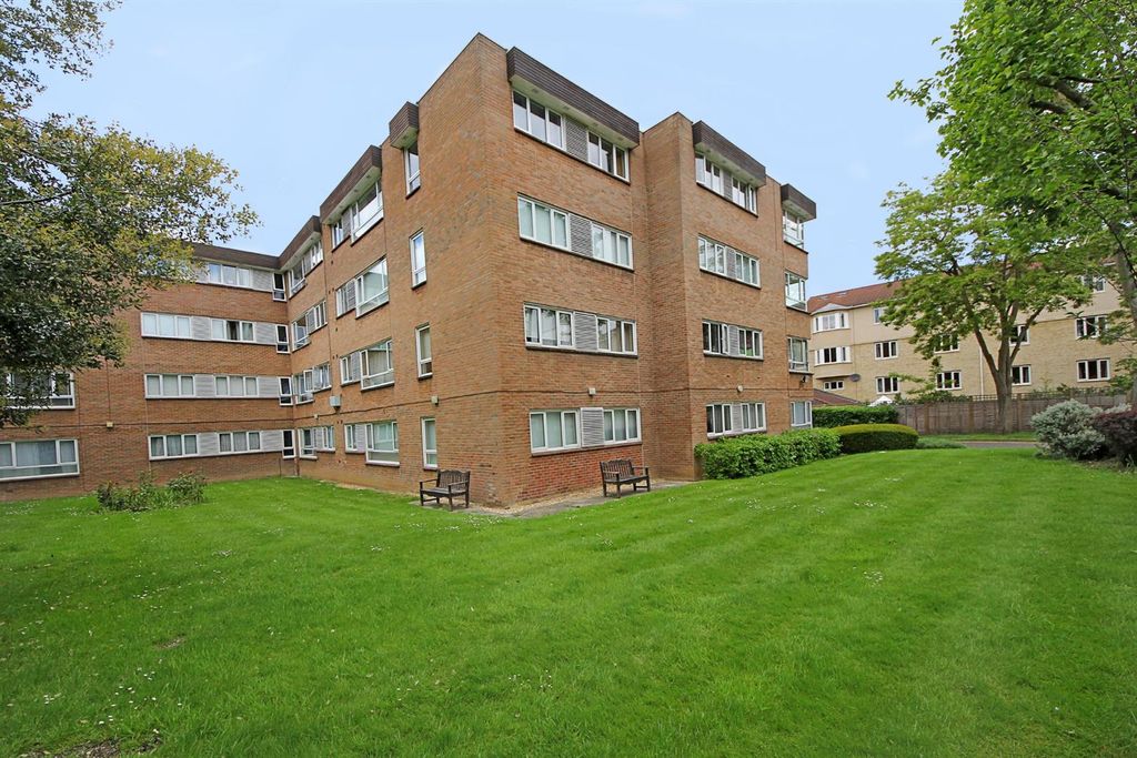 Property photo 1 of 7