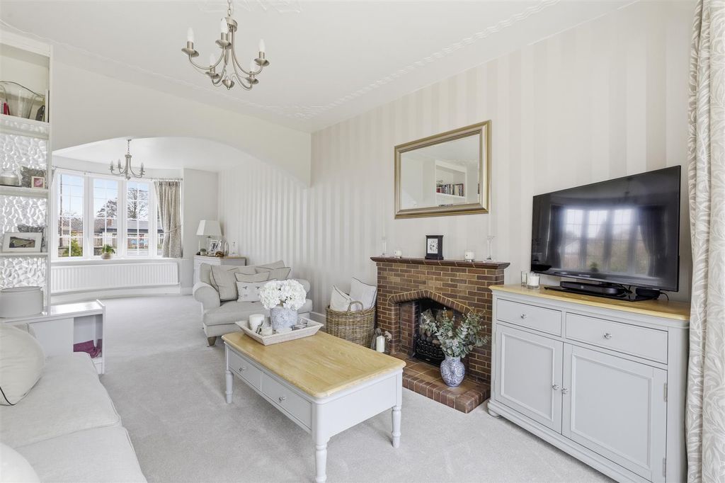 Property photo 2 of 37 41Creweroad-17.Jpg