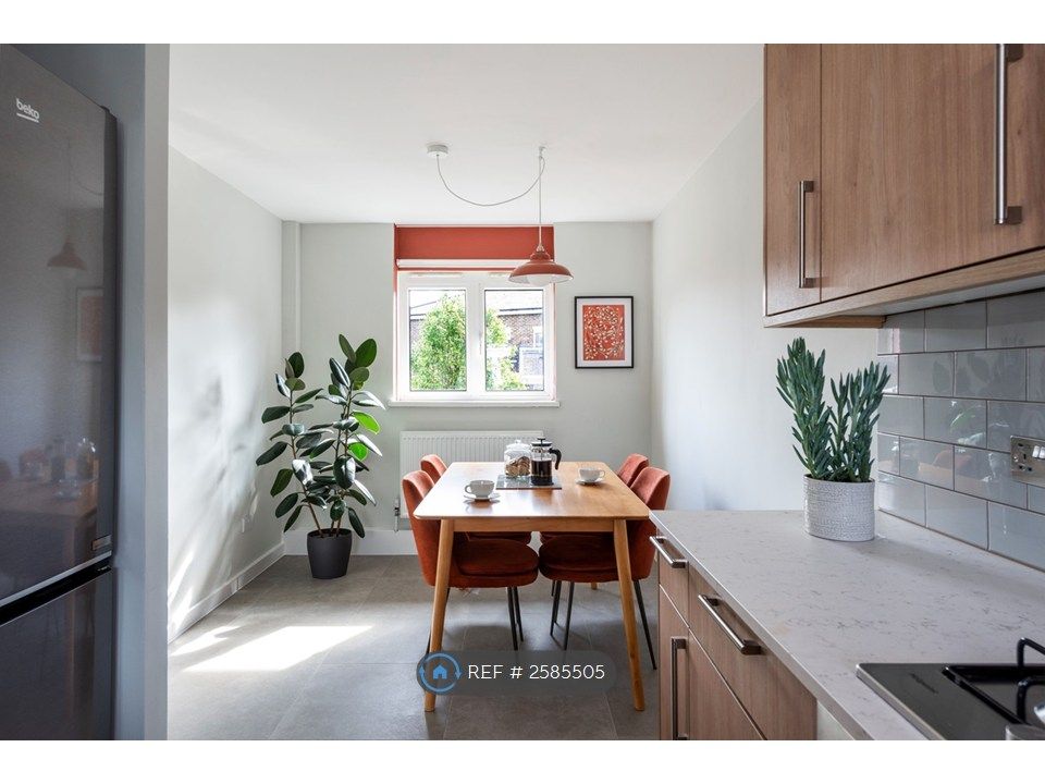 Property photo 1 of 17 Kitchen Diner