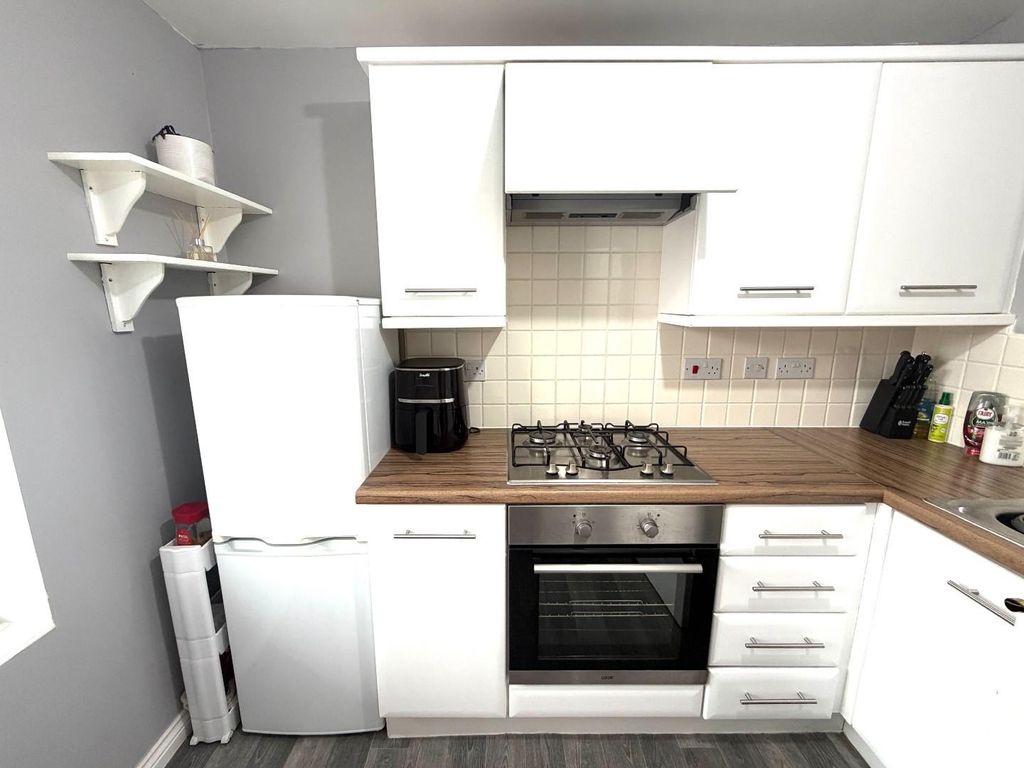 Property photo 2 of 11 Kitchen.Jpg