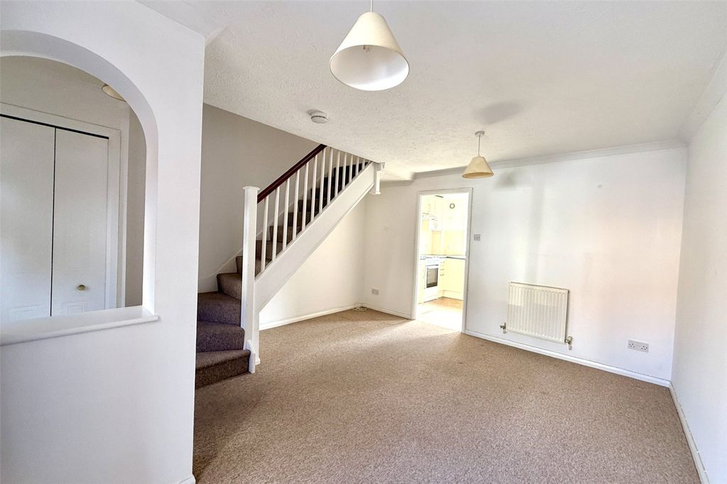 Property photo 2 of 9 Picture No. 10