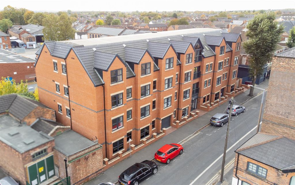 Property photo 1 of 7 Boden House Front 1.Jpg