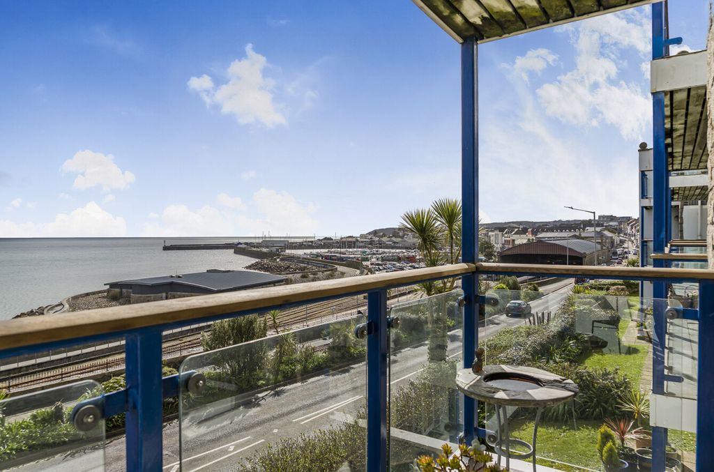 Additional image 7 of 2 bed flat for saleChyandour Cliff, Penzance, Cornwall TR18