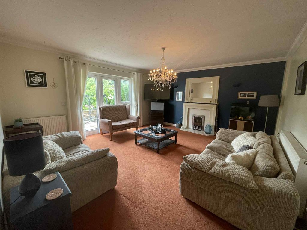 Property photo 3 of 26