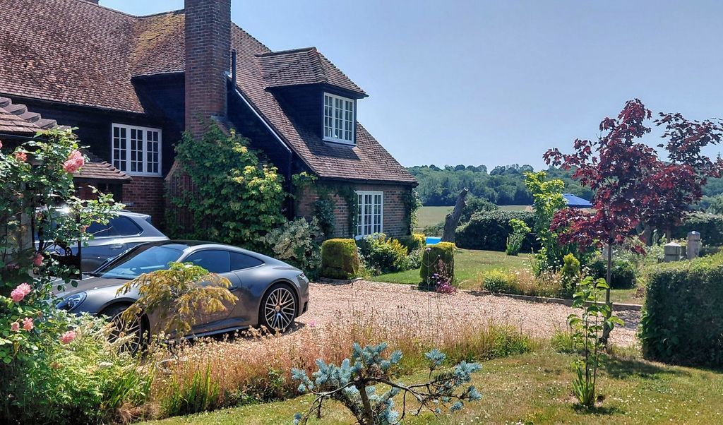 Property photo 1 of 32