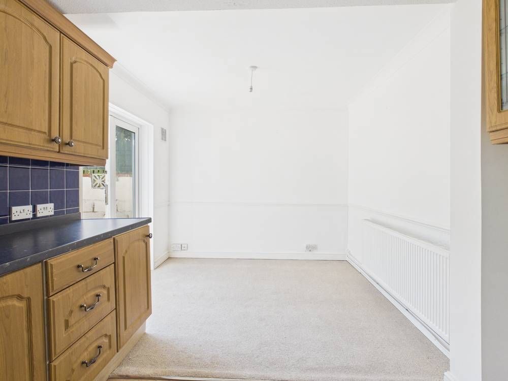 Property photo 3 of 16 Giraffe360-Still010