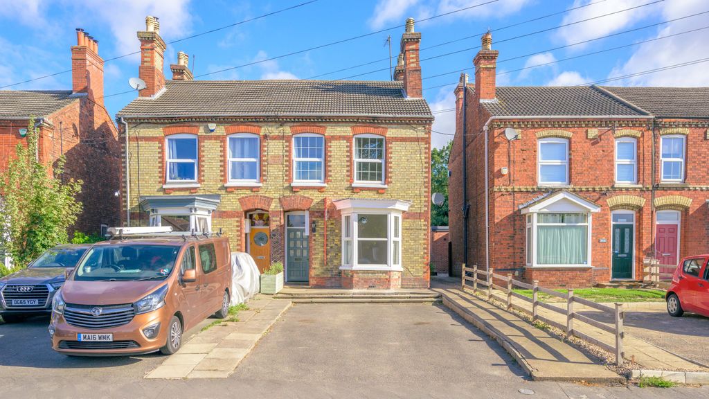 Property photo 1 of 23