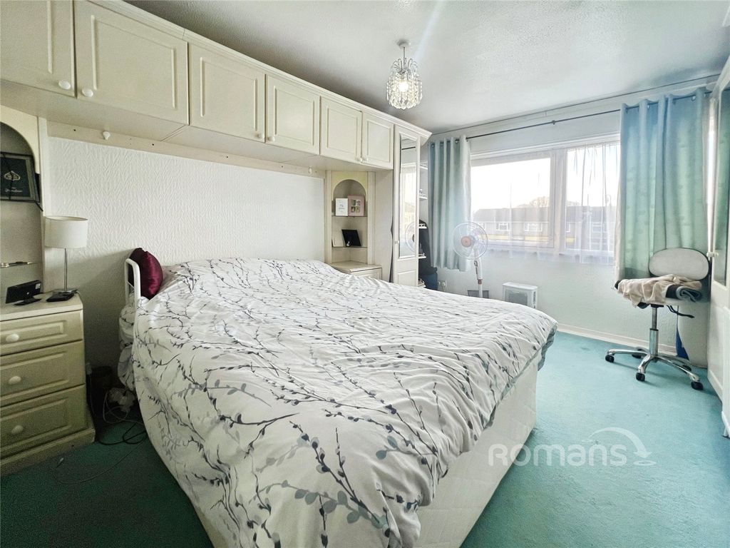 Property photo 3 of 17 Picture No. 21