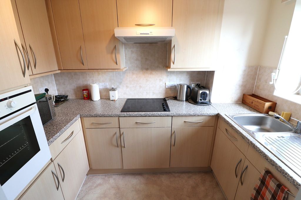 Property photo 3 of 14 Picture No. 28