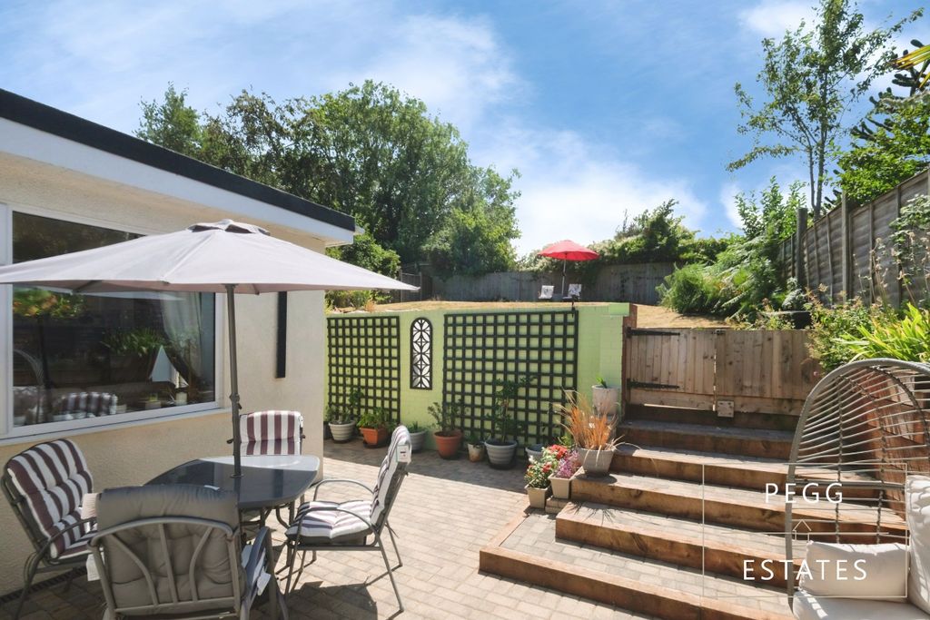 Property photo 2 of 34