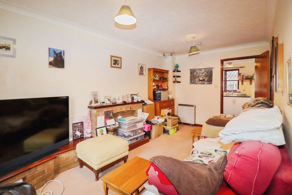 Property photo 2 of 14