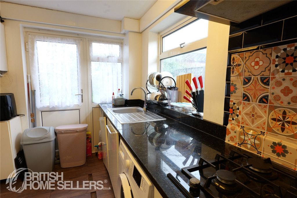 Property photo 3 of 18 Picture No. 13