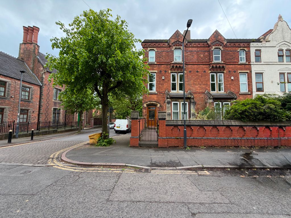 Property photo 1 of 20