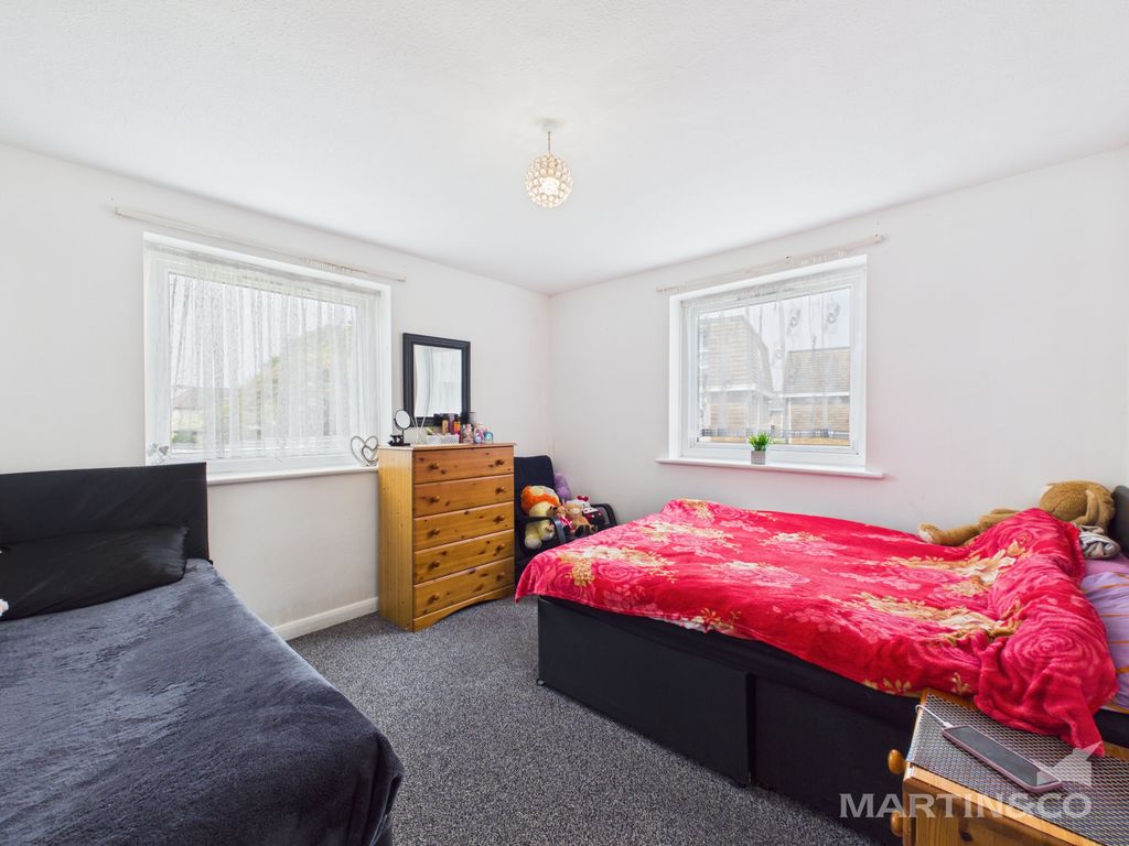 Property photo 3 of 7