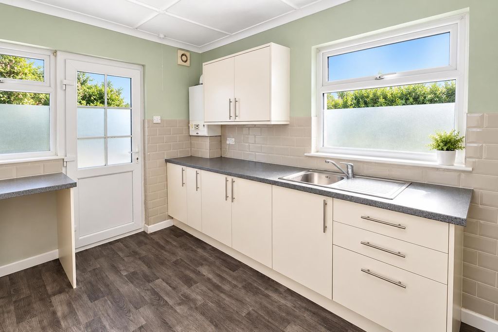 Property photo 3 of 11 205697ba-2930-48F4-A6F7-E77889Ea7398.Png