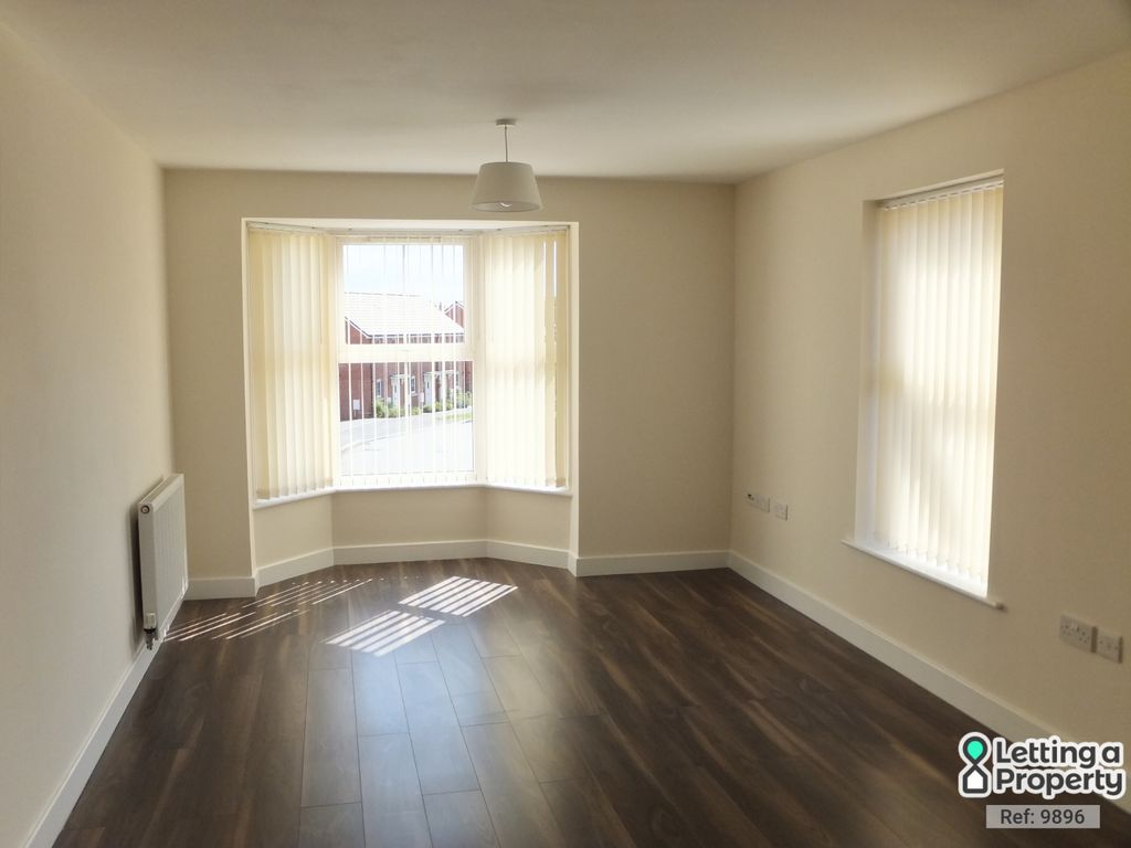 Property photo 3 of 11