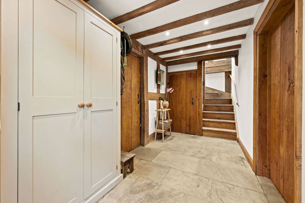 Property photo 3 of 58