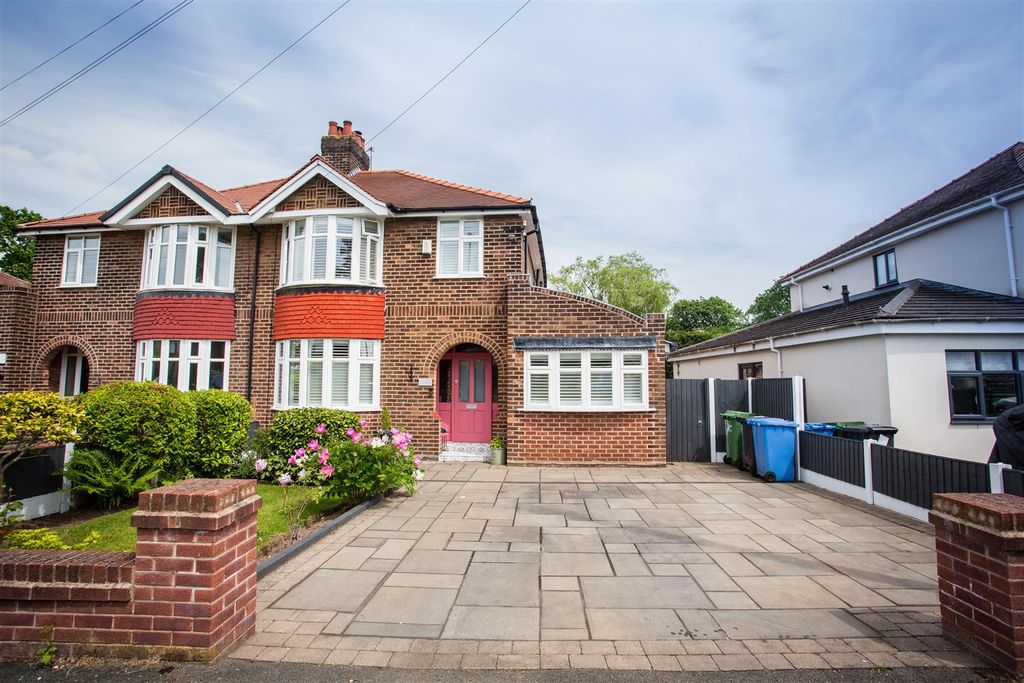 Property photo 1 of 50