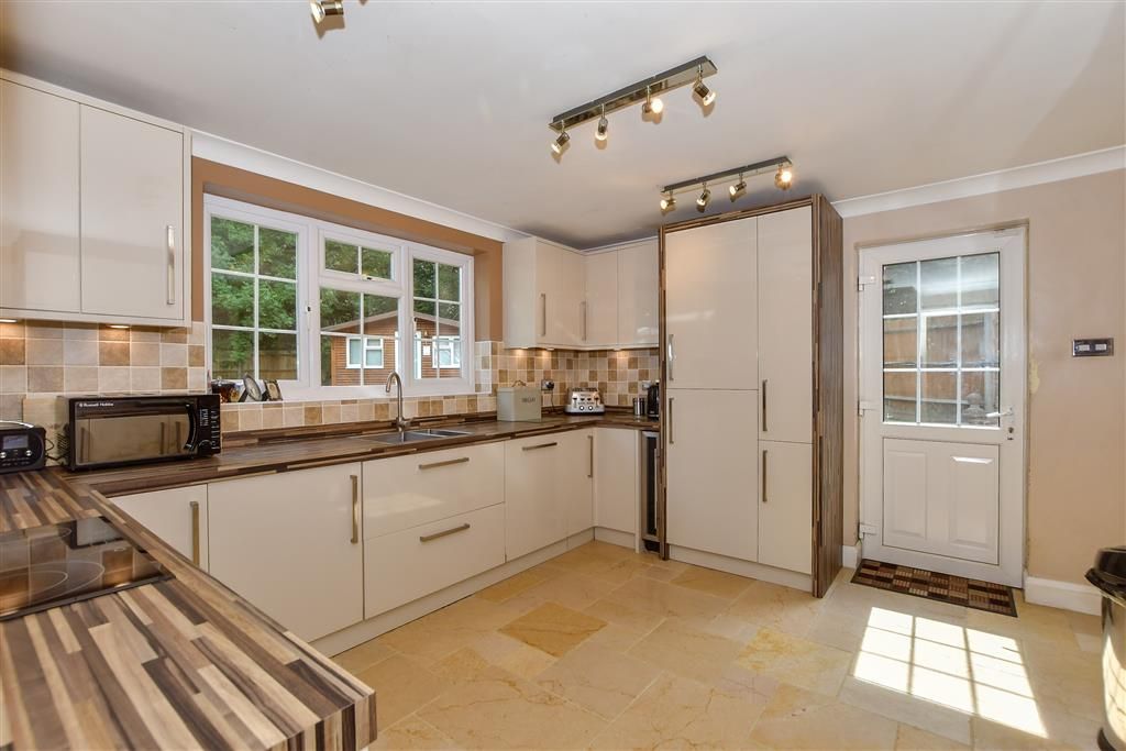 Property photo 1 of 13 Kitchen