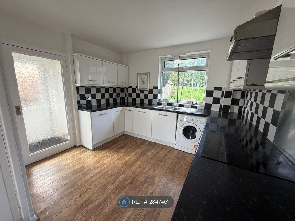 Property photo 3 of 22