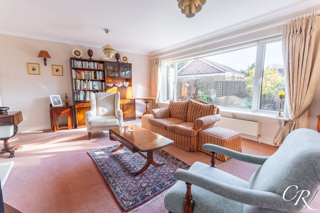 Property photo 2 of 21