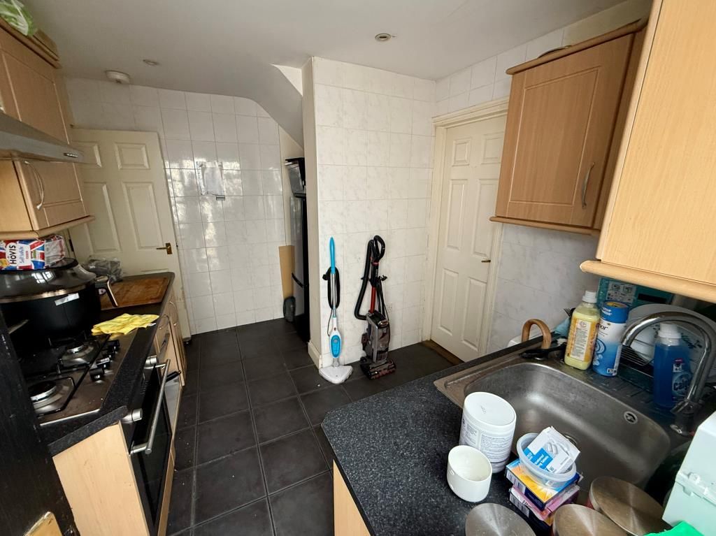 Property photo 3 of 13 Flat A Kitchen