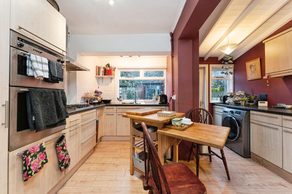 Property photo 3 of 19 Pbox-Img.Jpg