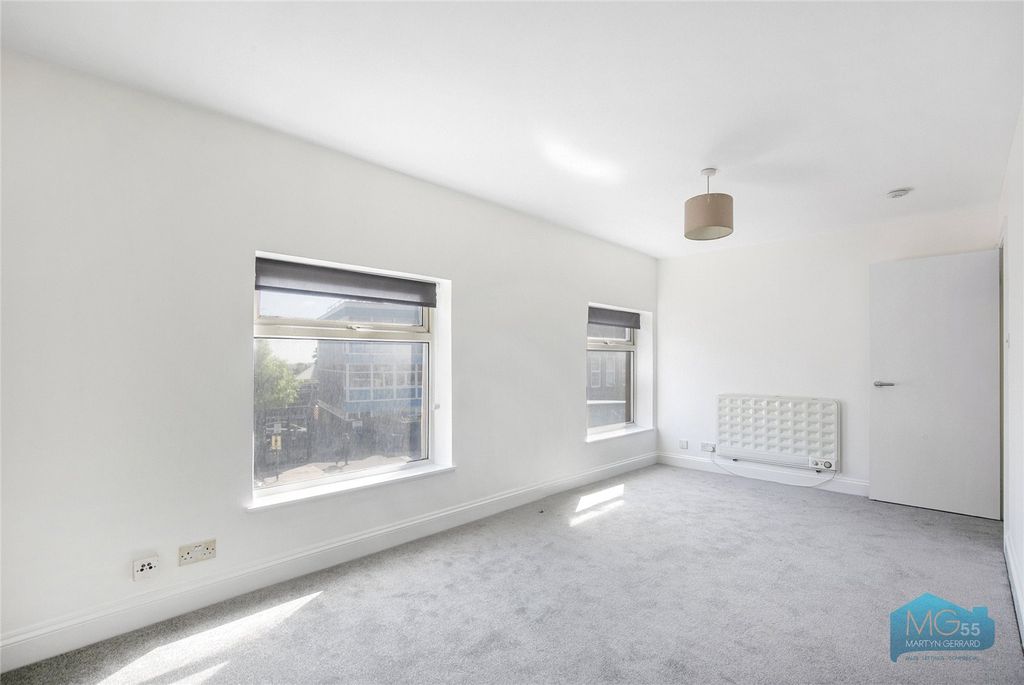 Property photo 1 of 6 Picture No. 14