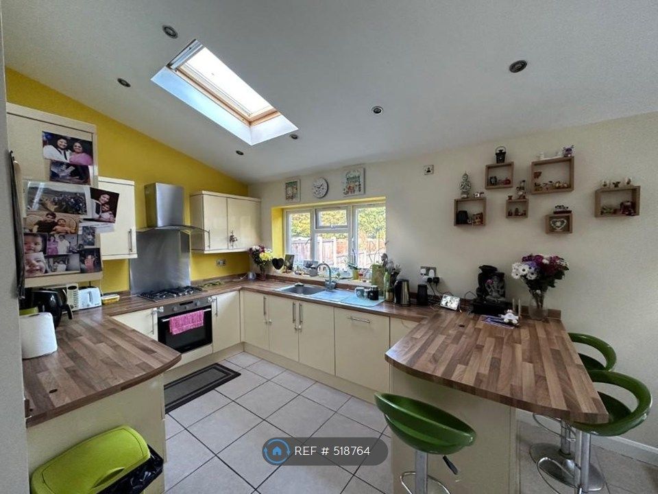 Property photo 2 of 5