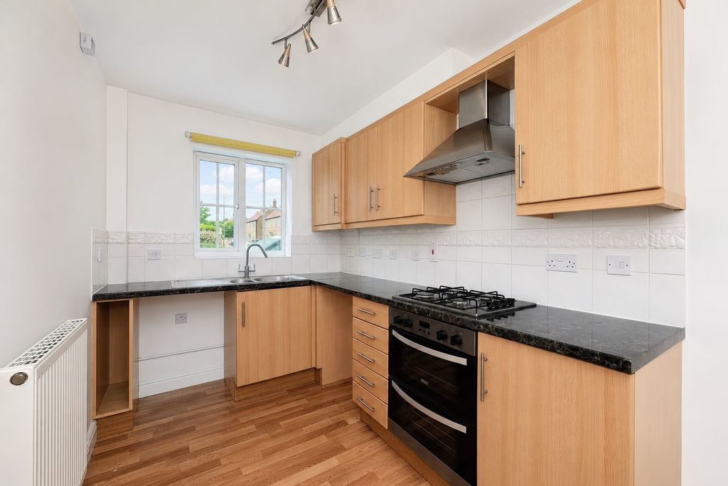 Property photo 2 of 9